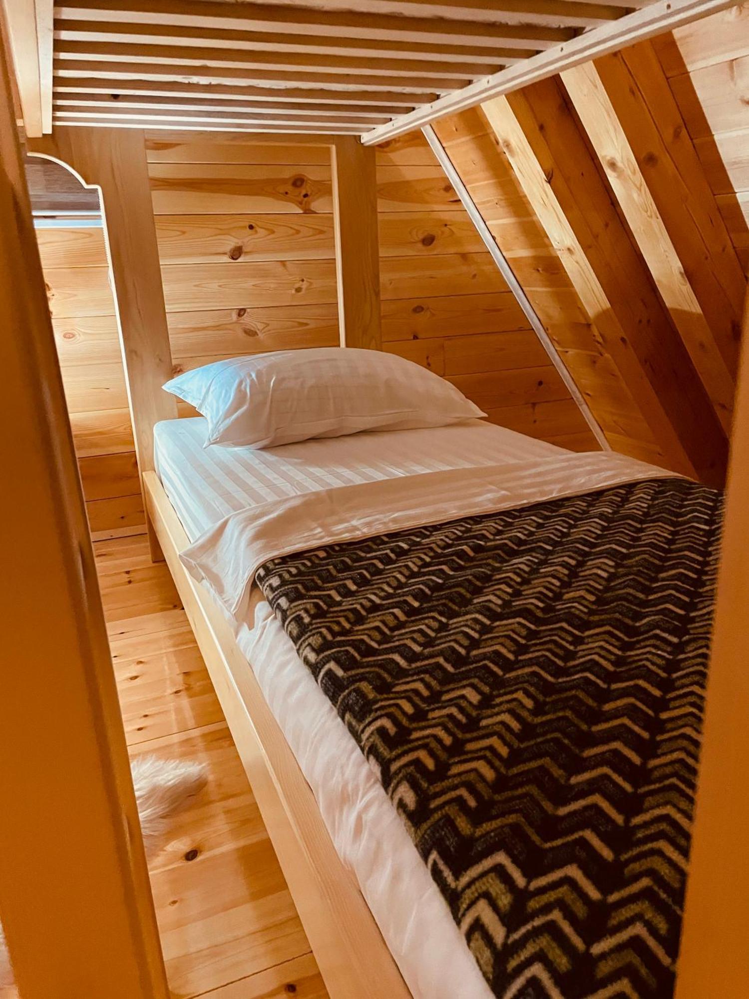Guest House Lena Zabljak  Ngoại thất bức ảnh